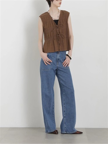 Brown / F  の画像