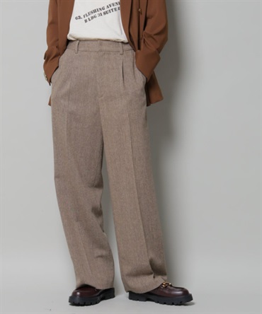 BEIGE / F  の画像