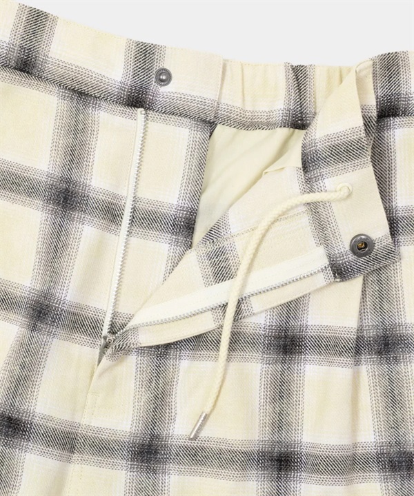 MISTY 格紋短褲(BEIGE / L)